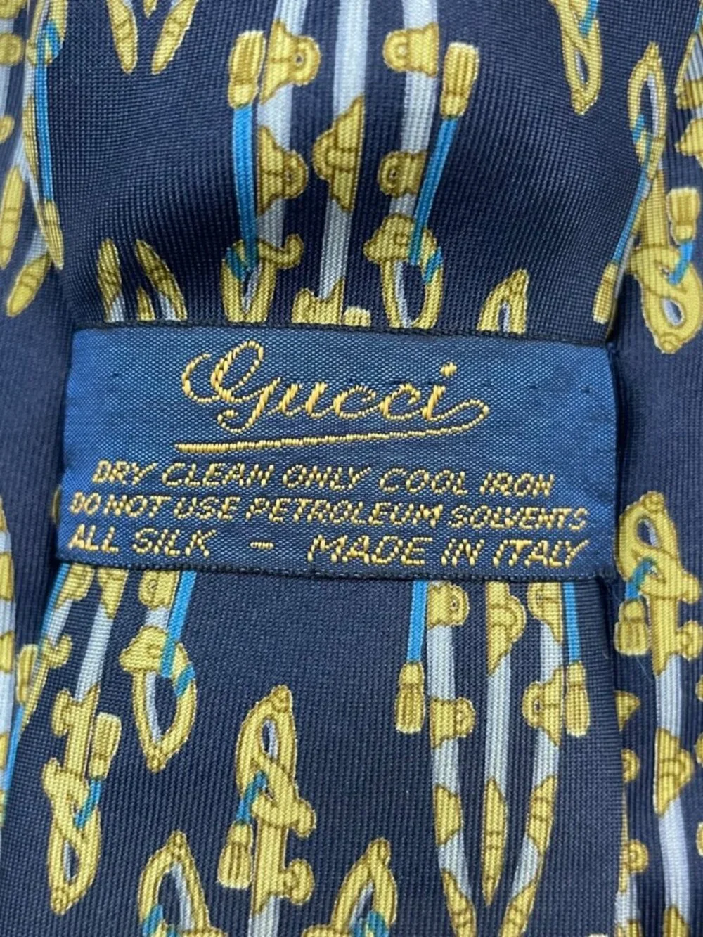 VTG Gucci Men's 100% Silk Neck Tie Navy/Yellow Horse Equestrian Buckles • Italy - Picture 4 of 6